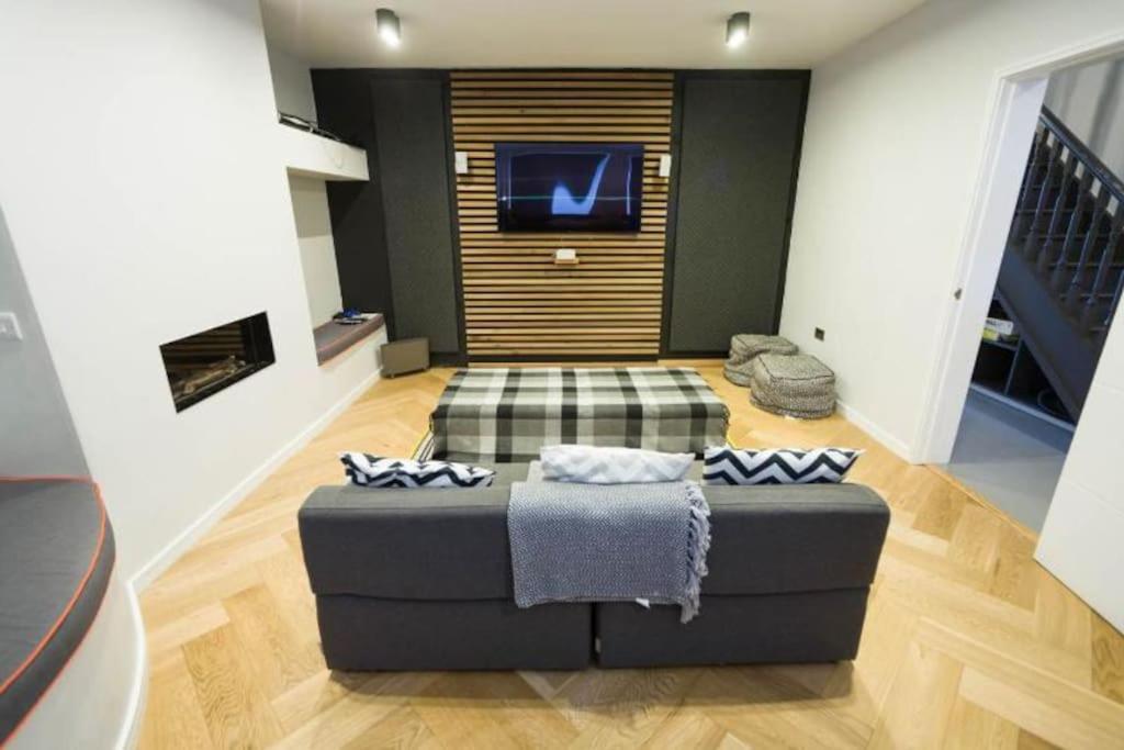 George24 - Spectacular, 5 Minutes To The Beach Newquay  Exterior photo