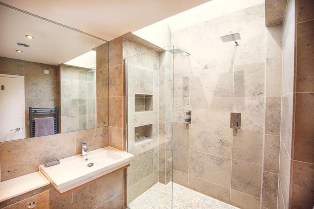 George24 - Spectacular, 5 Minutes To The Beach Newquay  Exterior photo